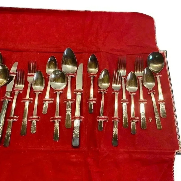 WM Rogers AA Heavy Oneida Ltd Silverware Flatware 26pc Set Forks Spoons Knives - Picture 3 of 9